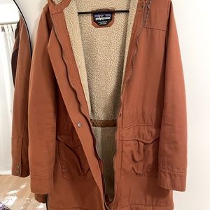 Patagonia Sherpa Lined Parka - size Small